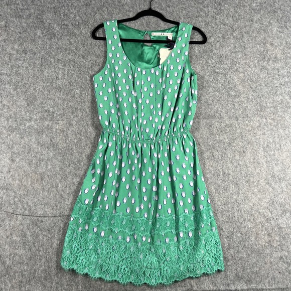 Chelsea & Violet Dresses & Skirts - Chelsea & Violet Women's Dress Size Large Green Elastic Sleeveless Sundress $118
